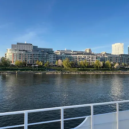 River Front Mezonet Eurovea *