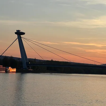 River View Modern Mezzanine Studio Apartmán Bratislava