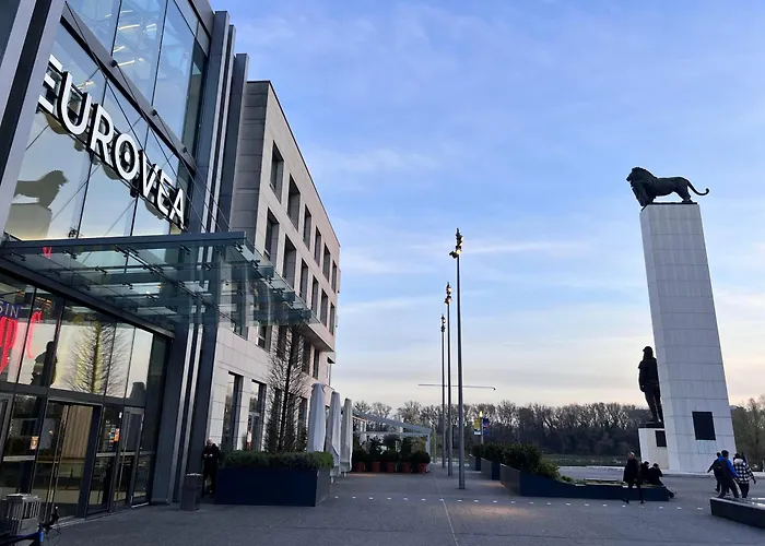 River View Modern Mezzanine Appartement