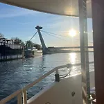 Апартаменты River View Modern Mezzanine *