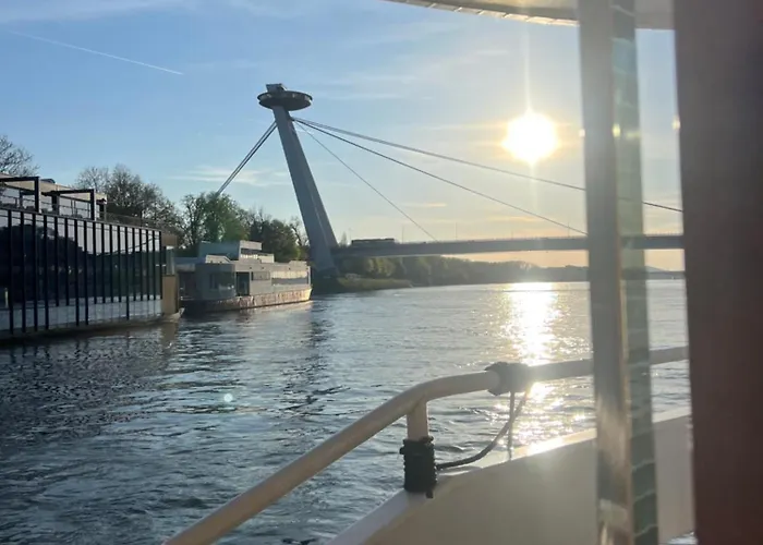 Daire River View Modern Mezzanine *